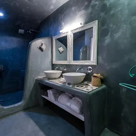 アパートホテル モダニティ スイーツ 4*