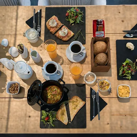 Modernity 4* Fira (Santorini)